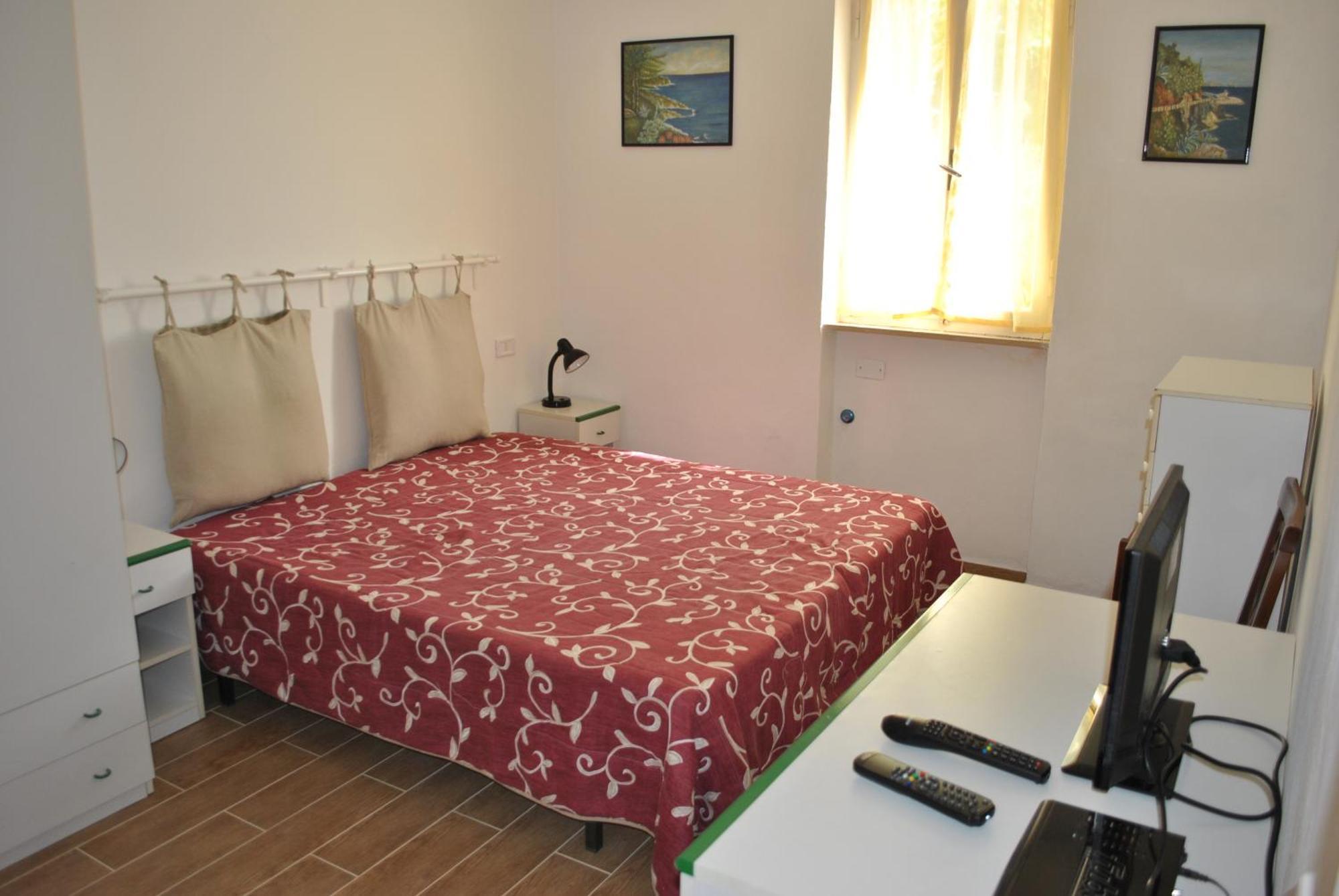 Two-Bedroom Apartment,707590873:JPEG
