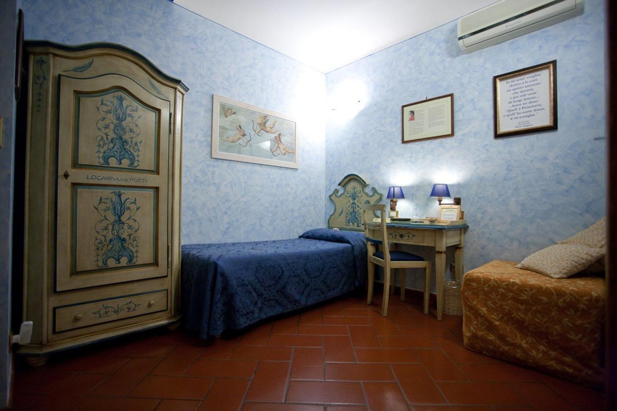 Single Room,712753840:JPEG