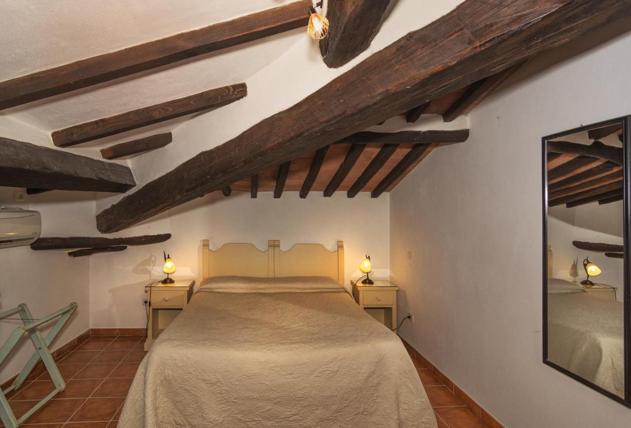 Standard Double Room,737464699:JPEG