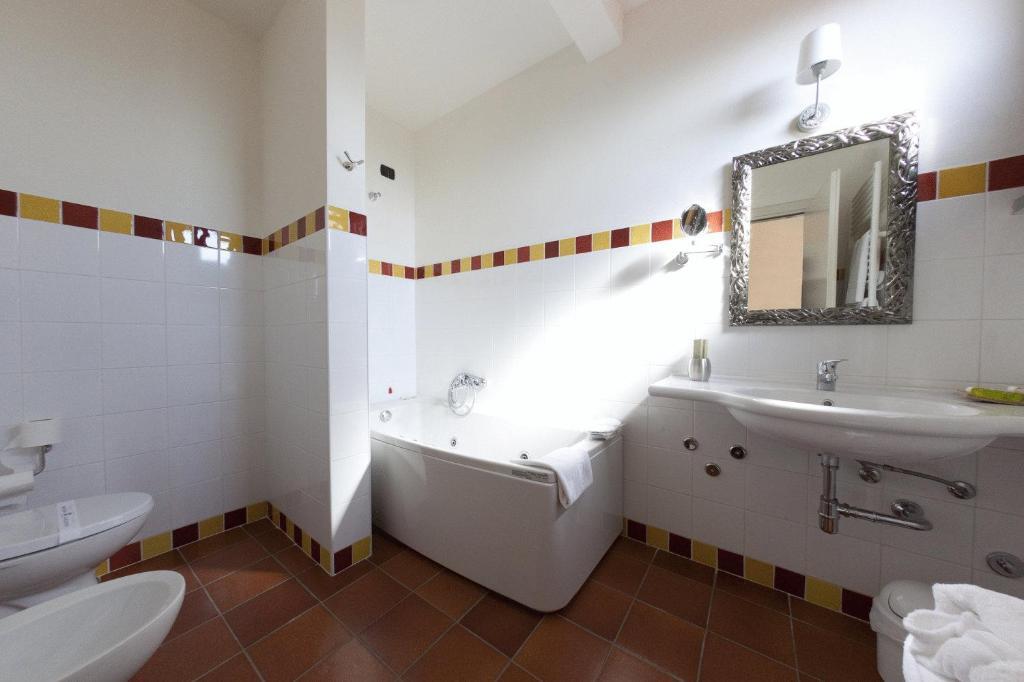 Junior Suite,7406950:JPEG