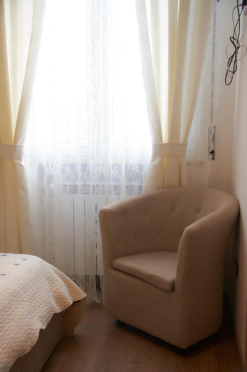 Double Room Private Bathroom