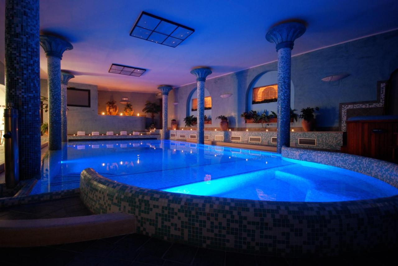 Superior Double or Twin Room Spa Access Light,1122718812:JPEG