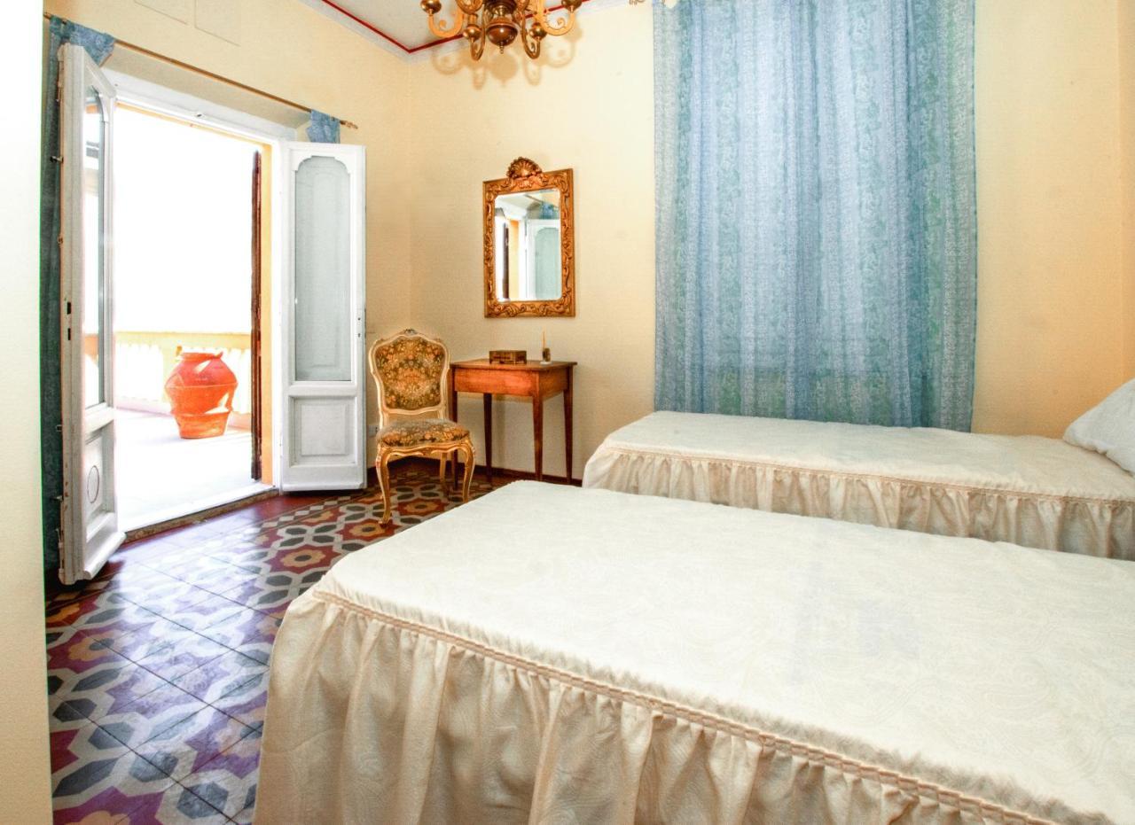 Double or Twin Room,750906392:JPEG