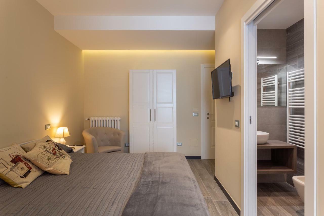 Double Room,782167254:JPEG