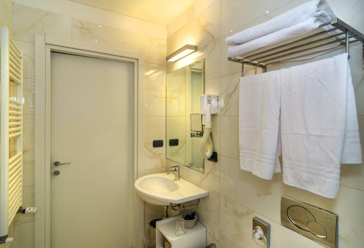 Classic Double Room,789793326:JPEG