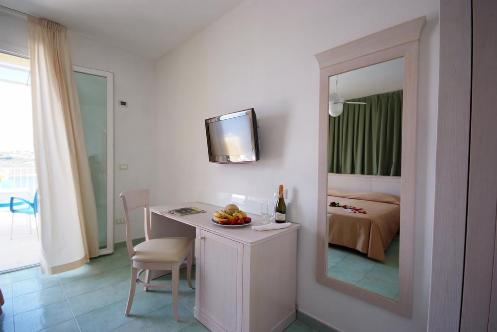 Superior One-Bedroom Apartment,79365903:JPEG