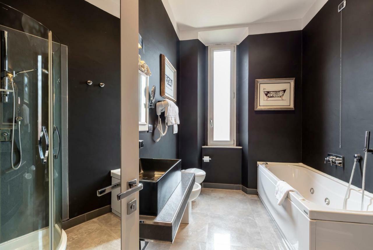Junior Suite Spa Bath