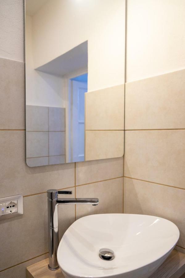 Family Room Private Bathroom