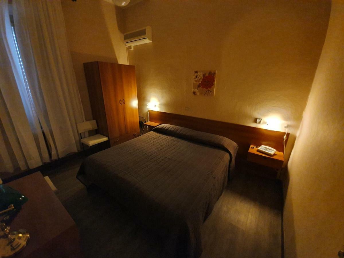 Double Room,974925775:JPEG