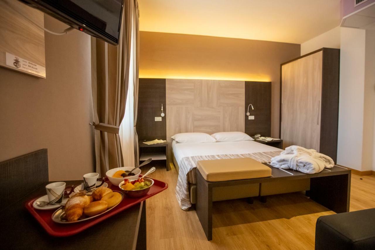 Deluxe Room,414831363:JPEG