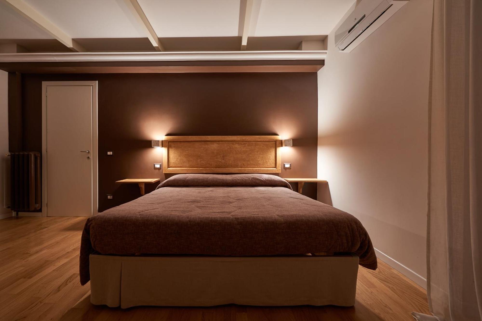 Large One-Bedroom Apartment