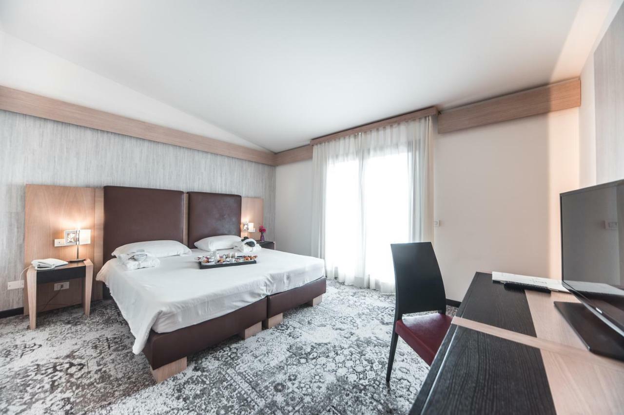 Superior Double Room,830924729:JPEG
