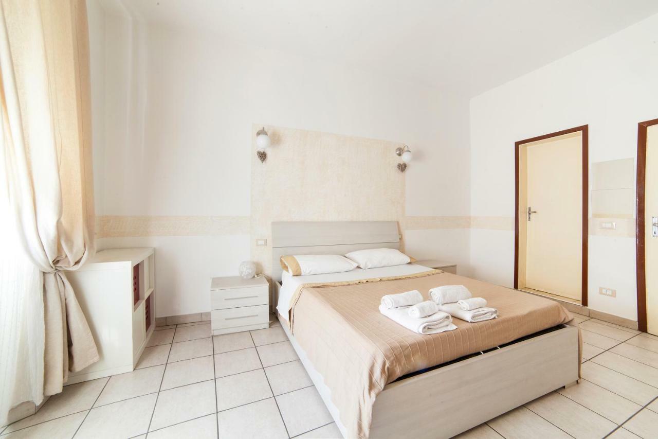 Triple Room,852562013:JPEG