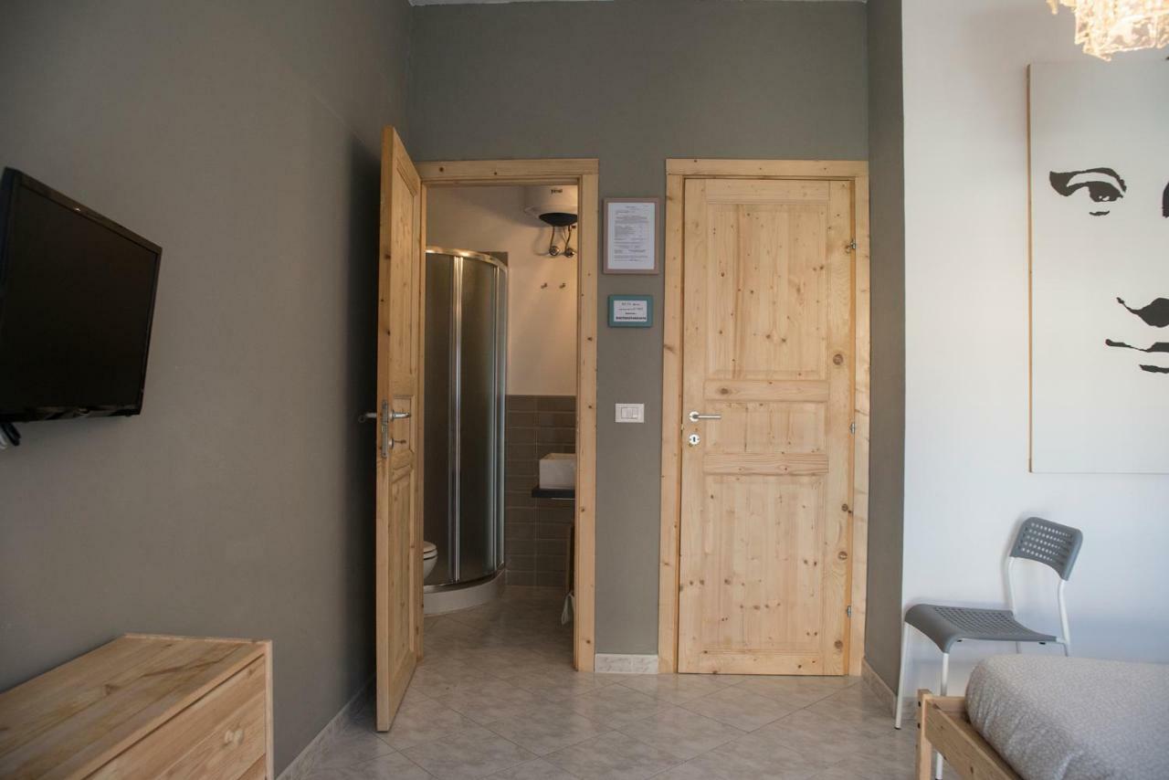 Double Room Private Bathroom
