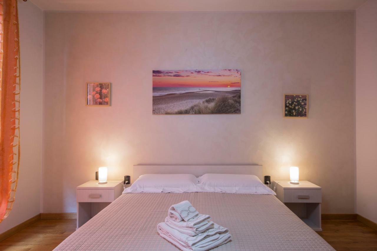 Double or Twin Room Private Bathroom