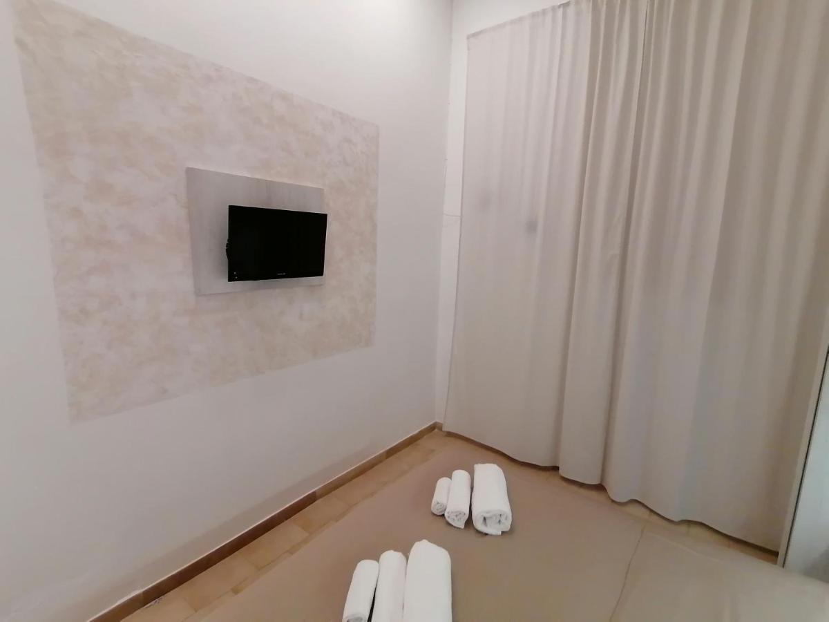 Deluxe Room,927561751:JPEG