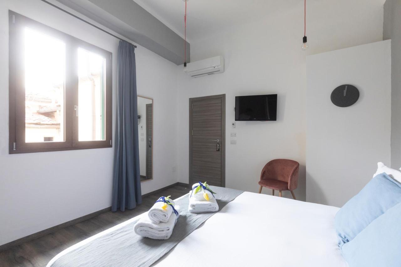 Double Room,932911051:JPEG