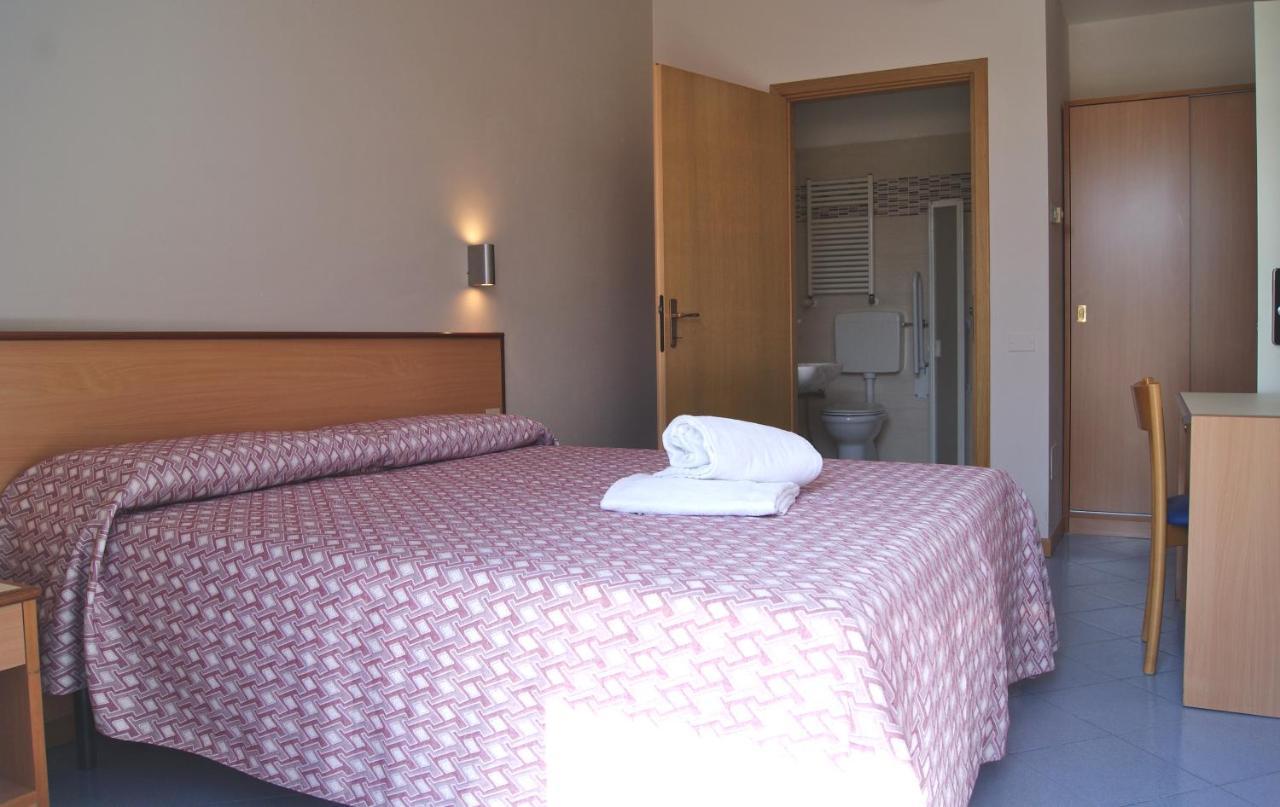 Double or Twin Room Extra Bed,1002287484:JPEG