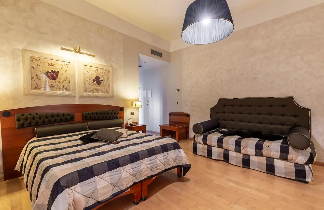 Hotel Columbia Wellness & Spa-1