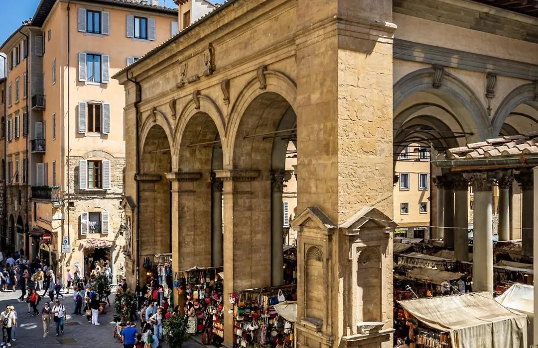 La Loggia Del Porcellino-1