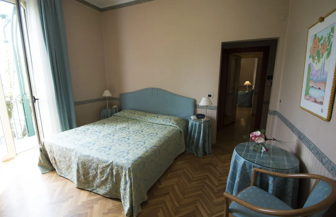 Hotel Giglio-1