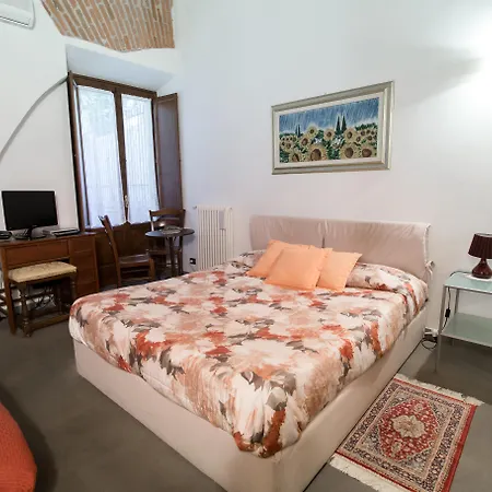 La Corte Del Re Suite & Rooms Arezzo-3
