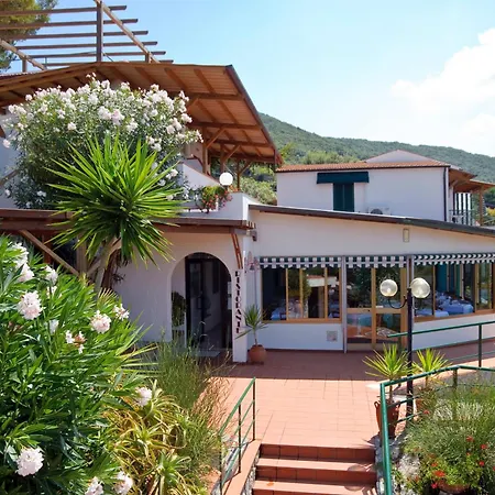 Hotel Paradiso-2