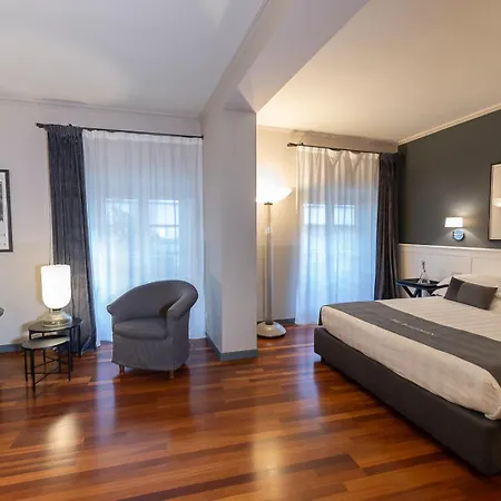 The Tuscanian Hotel-2