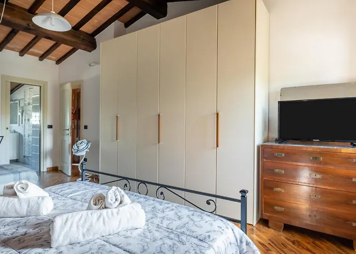 Casa Vecchia Rooms&Parking Gambassi Terme