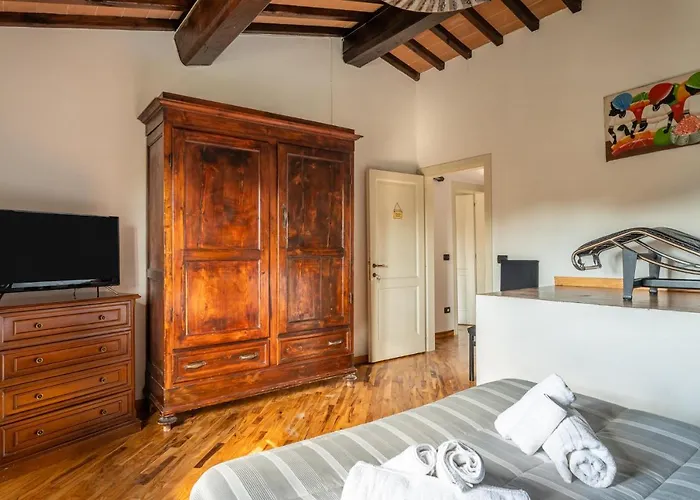 Casa Vecchia Rooms&Parking Gambassi Terme