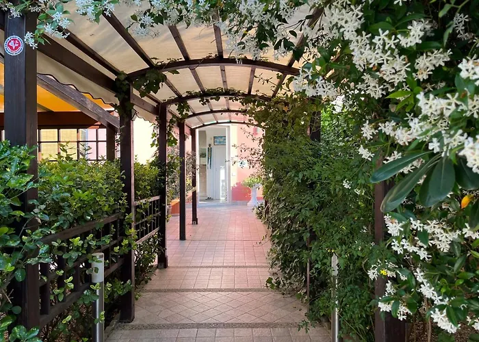 Hotel Ellymar Vada