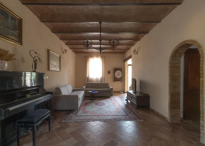 Bed and Breakfast La Casa Rossa Coiano