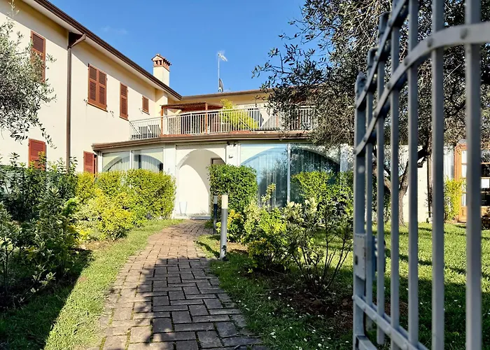 Aparthotel Abitatt Fosdinovo