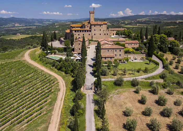 Castello Banfi - Il Borgo - Relais et Chateaux Poggio alle Mura
