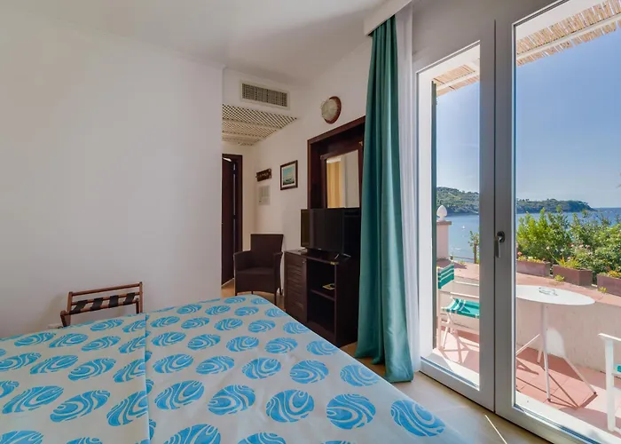 Hotel Antares