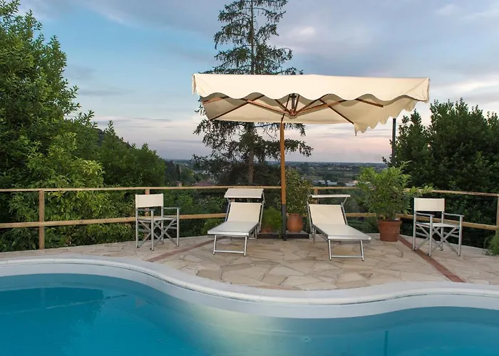 Villa Alta - Residenza d'epoca con piscina San Giuliano Terme